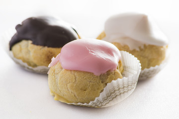 Dolci su Sfondo bianco