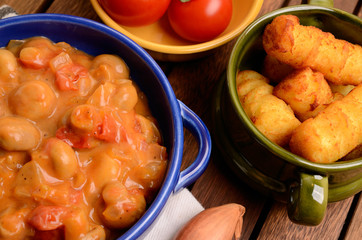 Spicy mushrooms with tomatoes