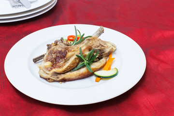 Grilled lamb cutlets