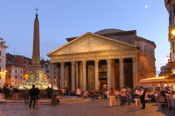 Fototapeta na wymiar Panteon, Rzym, Włochy