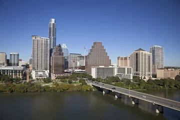 Poster Ein Blick auf die Skyline von Austin am Sunny Day in Texas © kennytong