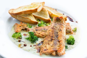 Lightly fried salmon with herb sauce