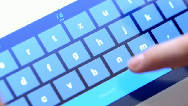 Finger tippen Text auf Tablet