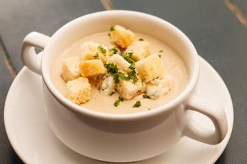 cream soup with croutons
