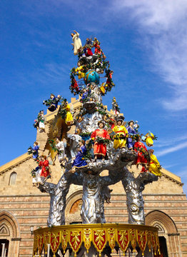 Piece of religious tradition: the Vara art-craft at Messina