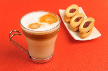 latte macchiato and strawberry cookies