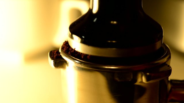 Tamping coffee for espresso