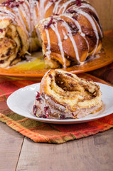 Hazelnut cranberry coffee cake dessert