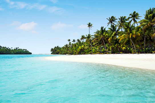 Landscape Of One Foot Island In Aitutaki Lagoon Cook Islands