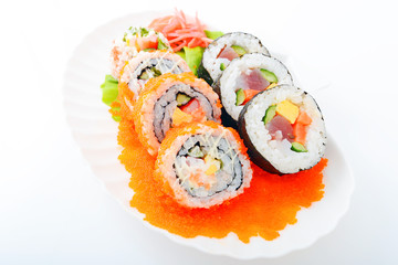 カリフォルニアロールと太巻き