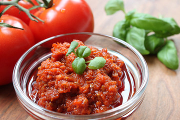 rotes Pesto