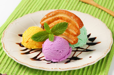 Ice cream with puff pastry biscuit