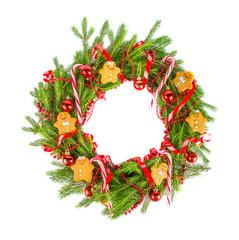 Fototapeta na wymiar Christmas wreath with ginger cookies