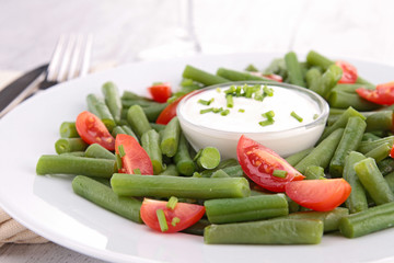 green bean and tomato