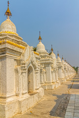 Fototapeta premium Kuthodaw Pagoda