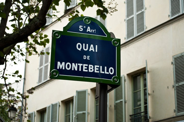 quai de Montebello à Paris Saint-Michel