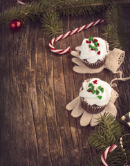 Christmas chocolate cupcakes with cream cheese frosting. Toned i