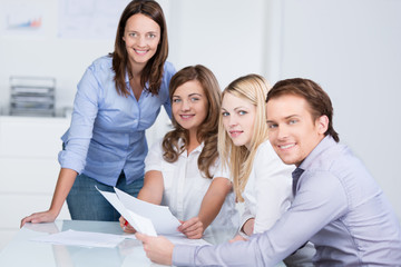 auszubildende im unternehmen