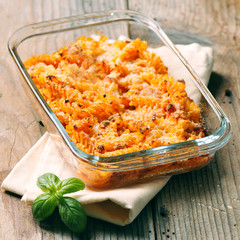 pasta with cheese, tomato and basil