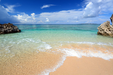 コマカ島の美しいビーチ