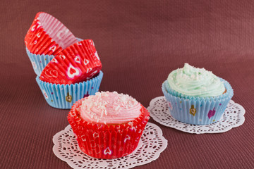 cakes in baskets and paper baskets for baking