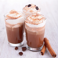 coffee or chocoate with cream