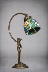 lampe art nouveau ancienne avec femme nue © mariesacha