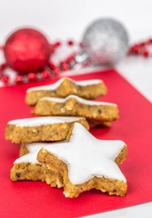 Cinnamon star shaped biscuits and Christmas decorations