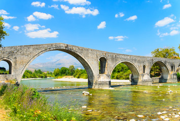 Fototapeta na wymiar The Bridge of Arta, Greece