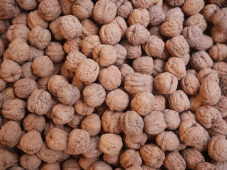 walnuts market organic