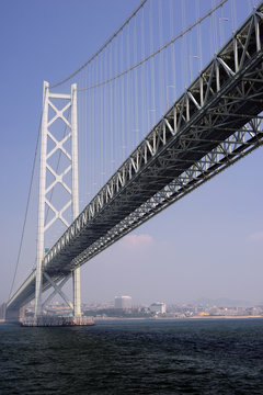 Akashi Kaikyō Bridge-6 © monjiro