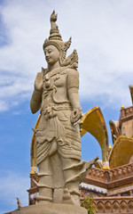 Fototapeta na wymiar duży obraz Buddy w Tajlandii