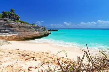 Fototapeta na wymiar Karaiby Morze plaża w Playa del Carmen, Meksyk