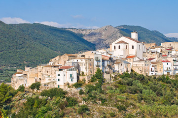 Fototapeta na wymiar Panoramiczny widok Cagnano. Apulia. Włochy.