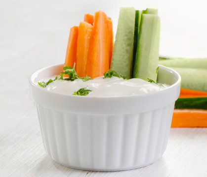 Fresh Vegetables With Dip