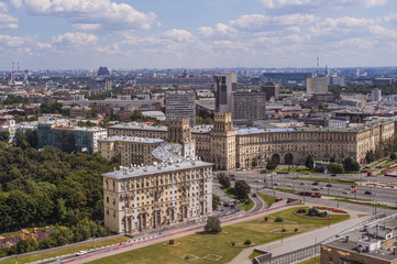 Fototapeta na wymiar View the tourist areas of Moscow and river from above