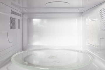 Inside of the microwave oven © leungchopan