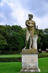 BOUC BEL AIR : STATUAIRE DES JARDINS D'ALBERTAS
