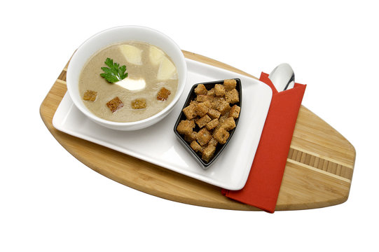 cream soup with croutons