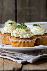 Cupcakes with cream cheese