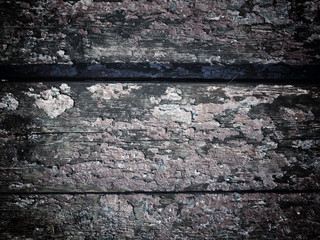 CRACKED PAINT ON WOOD