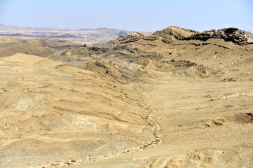 Fototapeta na wymiar Ramon krater w pustyni Negew.