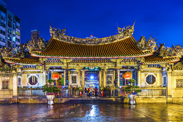 Naklejka premium Świątynia Longshan w Tajpej