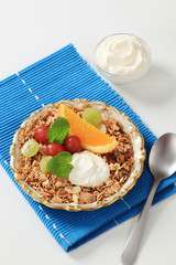 Whole grain breakfast cereal