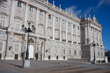 Fototapeta na wymiar Royal Palace in Madrid