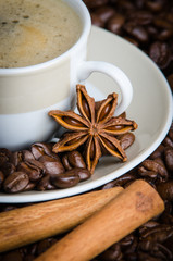 closeup von gewürzen und kaffee