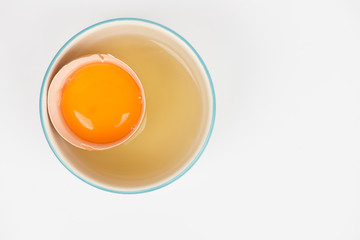 Separation the yolk of egg in little bowl