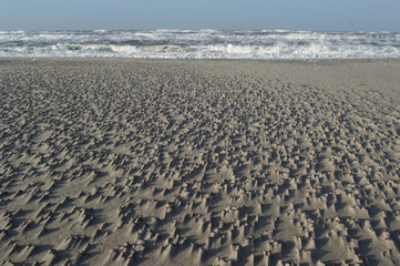 Fototapeta na wymiar Sandformation am Nordseestrand 1