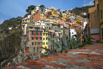 Fototapeta na wymiar Wieś Riomaggiore na Cinque Terre we Włoszech