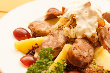 liver sausage with fruits